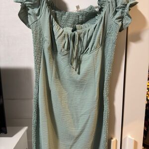 Laura’s Boutique Women's Ruffled Green dress